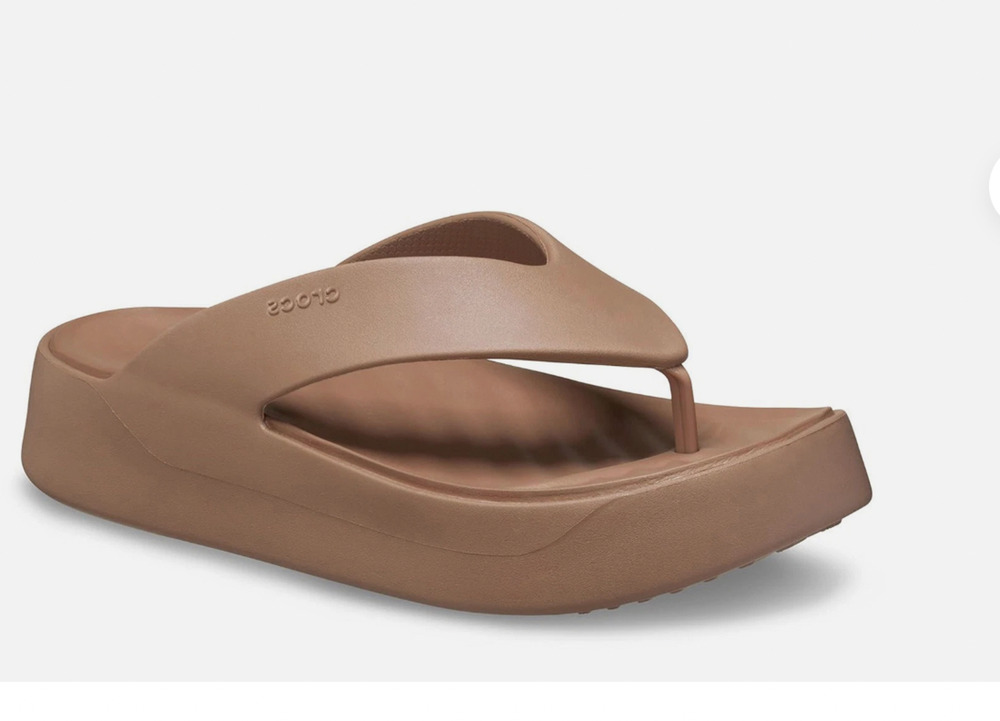 CROCS Getaway Platform FLIP FLOPS Shoes Size 8 Camel Tan Sandals Womens